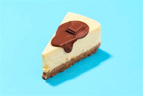 Premium Photo | Cheesecake slice with chocolate topping slice of ...