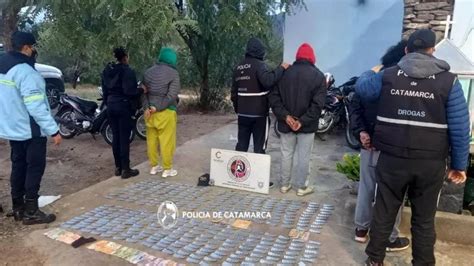 Arrestan A Tres Personas Y Decomisan Sustancias Estupefacientes Dinero