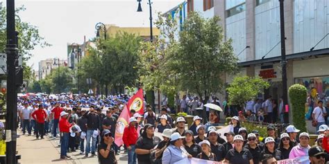 Acude Tere Jiménez A Desfile Por El Día Del Trabajo Newsweek En Español