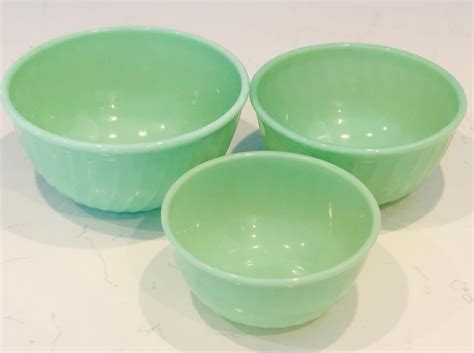 Fire King Jadeite Swirl Mixing Bowls Set Of 3 Etsy