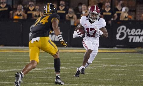 ESPN analyst says Alabama offense 'won't change' with Jaylen Waddle out