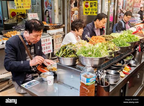 Dongdaemun Market Seoul South Korea Stock Photo Alamy