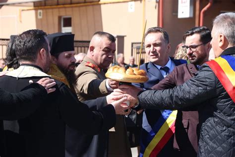 FOTO Ceremonie de dezvelire și sfințire a Monumentului Eroilor din