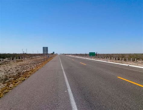 El tramo recto de carretera más largo de México y el segundo del mundo