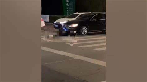 德州交警：行人在人行横道被撞后，遭另一车碾压当场死亡七环视频澎湃新闻 The Paper