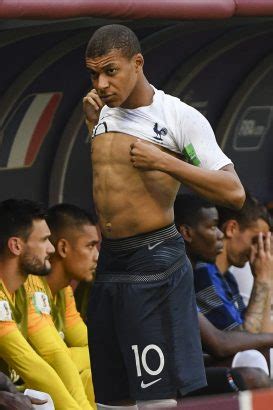 Photos Coupe Du Monde Les Clich S Les Plus Sexy Des Bleus Closer