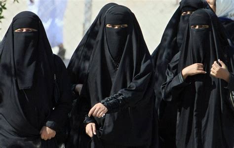 Arabia Saudita Permite A Las Mujeres Vivir De Forma Independiente