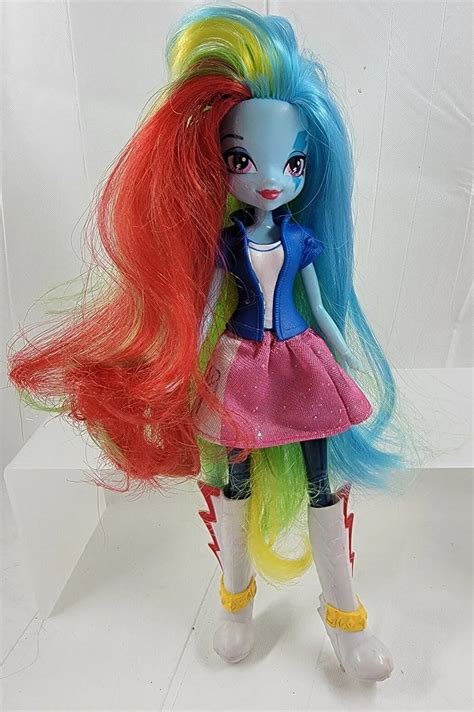 Rainbow Dash And Fluttershy Equestria Girls