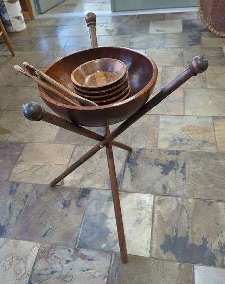 Wood Salad Bowl Stand, 29" Tall, With 15" Diameter Serving Bowl, Salad ...