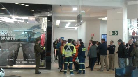 Emergencia Por Cianuro En Costanera Center Termina Con Una Persona