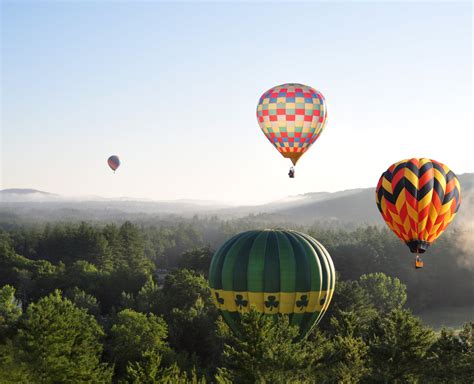 Four Hot Air Balloons Hd Wallpaper Wallpaper Flare