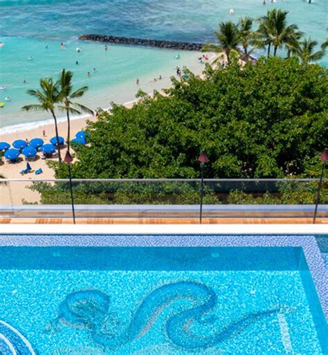 The Best Hawaii Honeymoon Hotels, Resorts and Rentals - PureWow