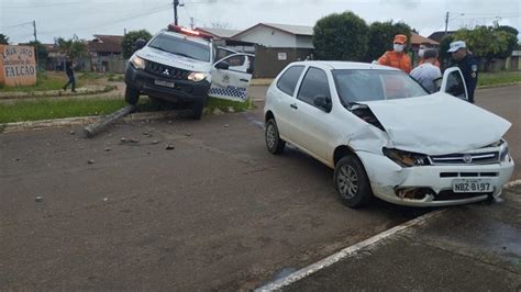 V Deo Mostra Momento Em Que Carro Colide Viatura Da Pm Que