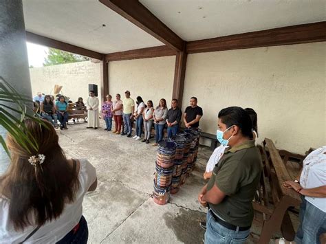 Alcaldesa Alma Reyes entregó impermeabilizante en San Miguel