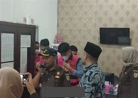 Gelapkan Uang Nasabah 3 Pegawai Bank BUMN Ditahan Kejari OKU Selatan