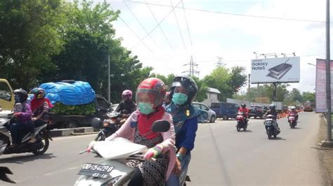 Breaking News Macet Semakin Parah Separtor Jl Perintis Kemerdekaan Di