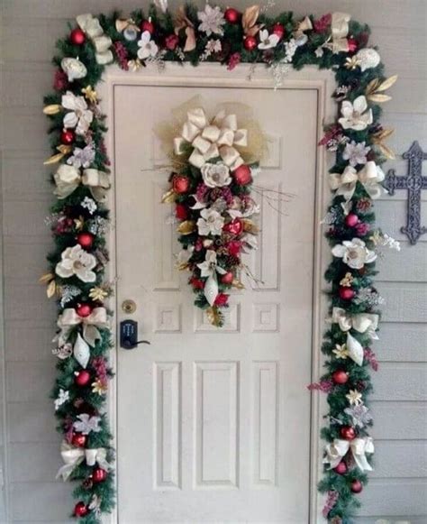 Start Decorating Your Home For Christmas Without Forgetting The Front Door