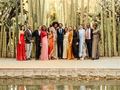 Choosing a white hairstyle for your wedding has a hidden tip 1