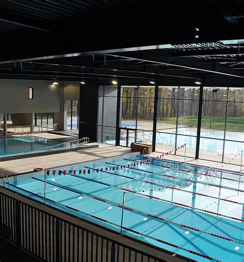 Le Centre Aquatique Intercommunal De Paris Vall E De La Marne