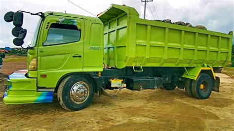 Dump Truk Jomplang Truk Hino Bak Besar Jomplang Muatan Sirtu Full Bak