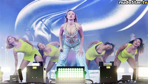 Zara Larsson Zaralarsson Nude OnlyFans Photo Nudostar TV