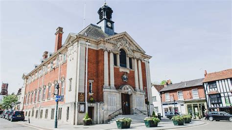 Henley-on-Thames Town Hall – The Oxford Magazine