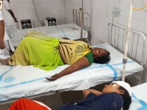 गली विवाद को लेकर दो पक्षों में मारपीट घायल बोली रास्ता बंद करना चाहते हैं दबंग Two Sides