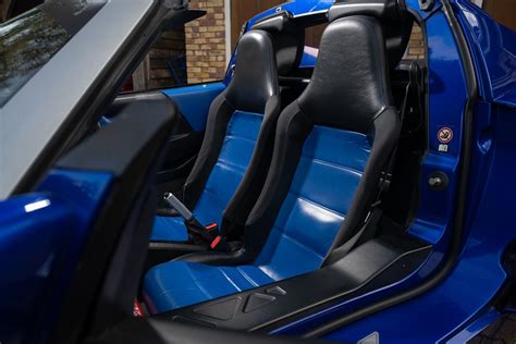 Vauxhall Vx220 Interior