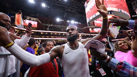 Lebron James Scores Season High 47 Points On 38th Birthday Cnn