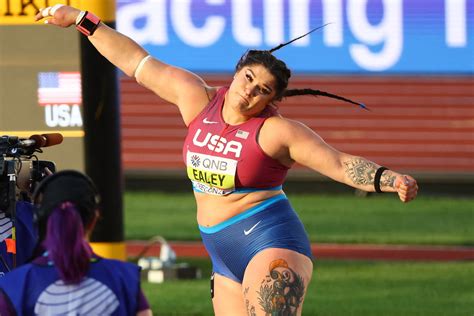 Ealey Wins Us Womens Shot Put World Title Reuters