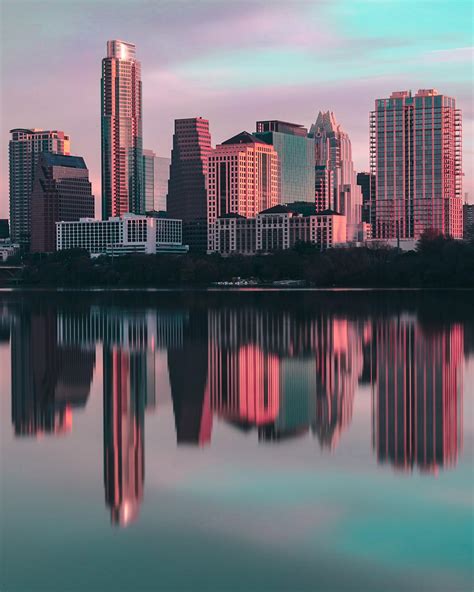 Early morning sunrise of Austin, TX taken from the boardwalk ...