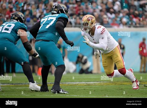 San Francisco Ers Defensive End Arik Armstead Follows A Play