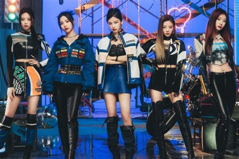 Itzy Announces July Comeback Dates And Cities For St World Tour