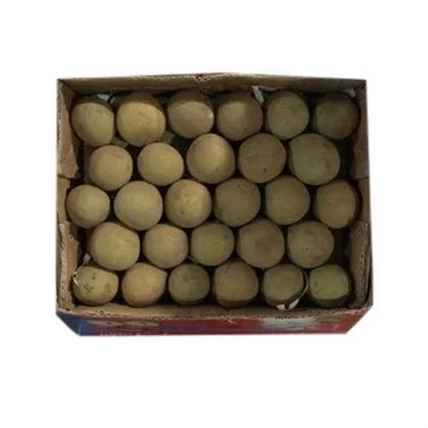 Criket Ball A Grade Fresh Sapota Fruit Packaging Type Carton