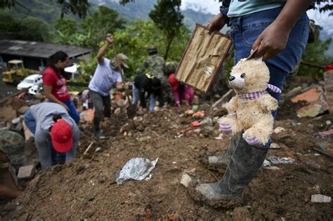 At Least 17 Dead, Five Injured in Colombia Landslide | The Weather Channel