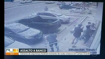 V Deo Imagens Mostram Momento De Assalto A Banco Em Campo Grande Rj