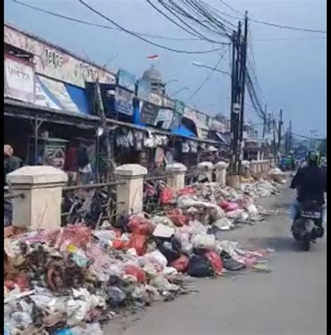 Tangerang Update Muncul Bau Tak Sedap Warga Keluhkan Tumpukan Sampah