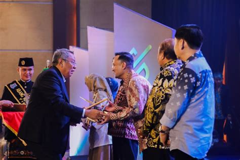 Beri Award Ke Wajib Pajak Benyamin Ini Bentuk Apresiasi Dan