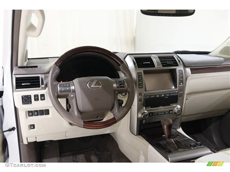 2016 Lexus GX 460 Dashboard Photos | GTCarLot.com