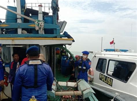 Kapal Nelayan Asal Indramayu Yang Hilang Kontak Di Perairan Karawang