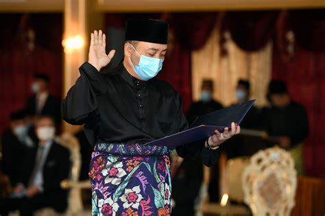 Hajiji Angkat Sumpah Ketua Menteri Sabah Ke 16 MalaysiaNow