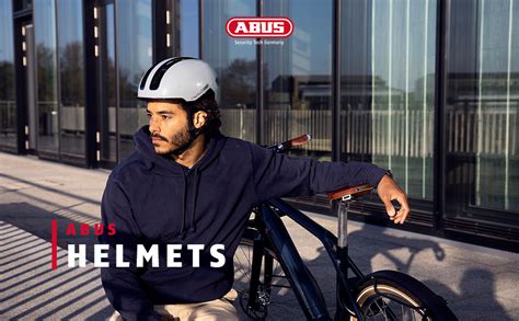 ABUS Urban Helm HUD Y mit magnetischem aufladbarem LED Rücklicht