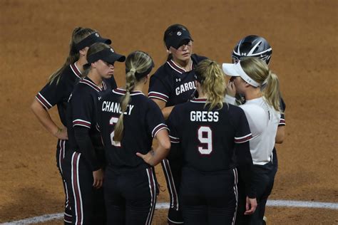 South Carolina softball transfer portal tracker: Who's in, who's out
