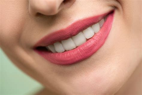 What is the Best Solution for Straightening Your Teeth?