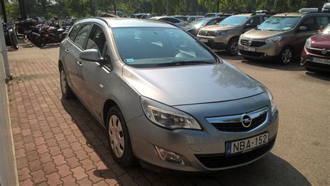 Eladó használt OPEL ASTRA J Sports Tourer 1 7 CDTI Cosmo Tatabánya