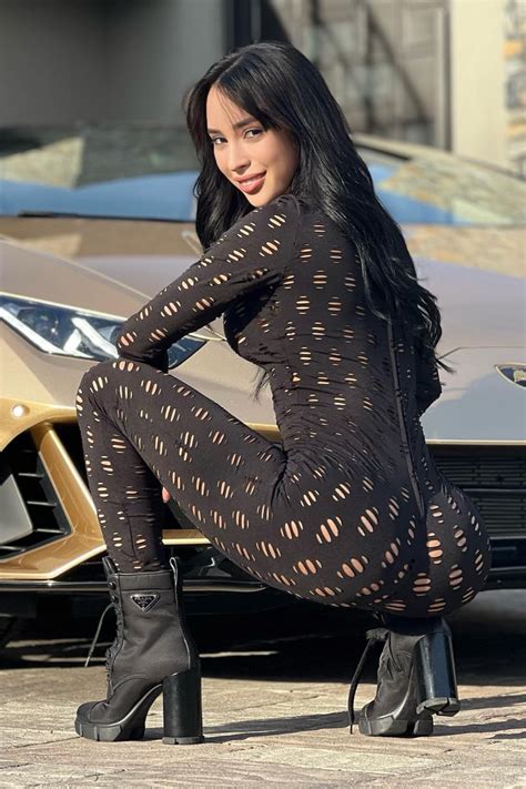 Veronica Perasso Naked Cloud Console