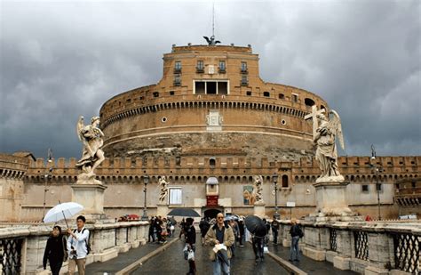 Roma Tour Privato A Piedi Di Castel Sant Angelo Getyourguide