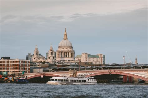 Thames River Sightseeing