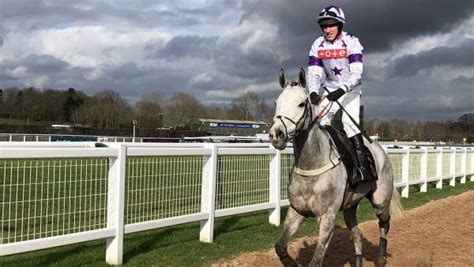 Ailes D Amour Wins At Warwick Ian Williams Racing