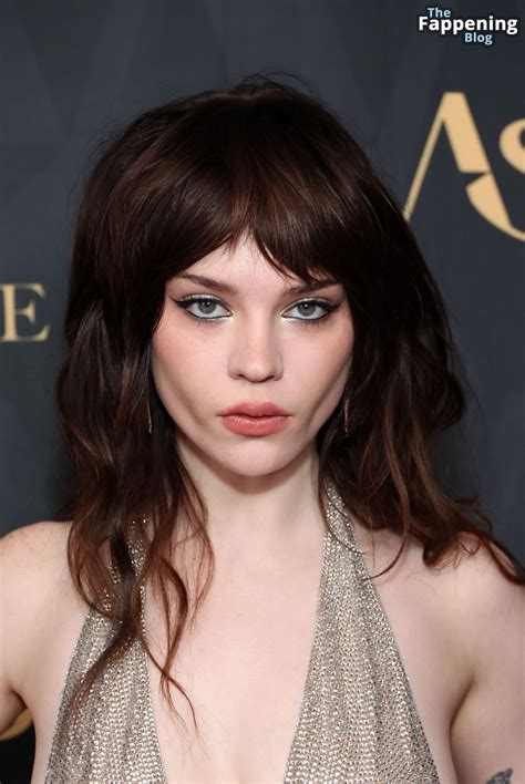 Sophie Thatcher Shows Off Her Sexy Tits At The Astra Tv Awards Photos Thefappening